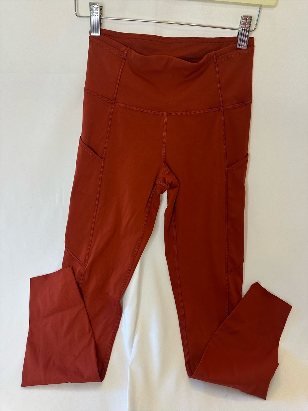 Lululemon Fast Free High Rise Crop Leggings Size 4 24” Inseam Side Pockets